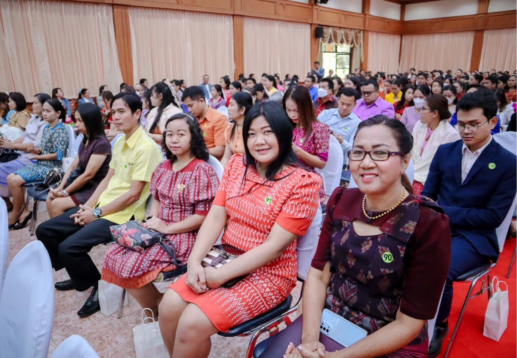 พิธีมอบเกียรติบัตรเชิดชูเกียรติ