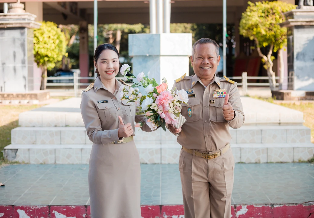 แสดงความยินดี เนื่องในโอกาสได้รับการเลื่อนวิทยฐานะ ครูชำนาญการ นางปัทมา ธีระกุล